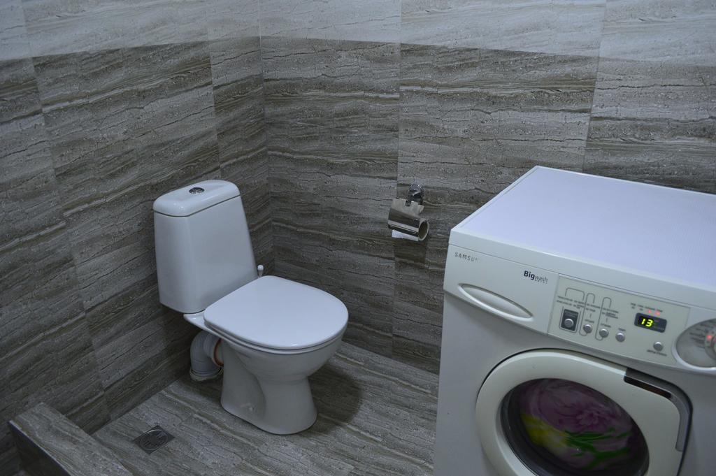 Apartment Near Park 36 บาทูมิ ภายนอก รูปภาพ