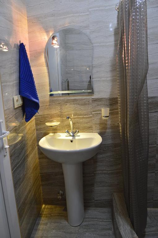 Apartment Near Park 36 บาทูมิ ภายนอก รูปภาพ